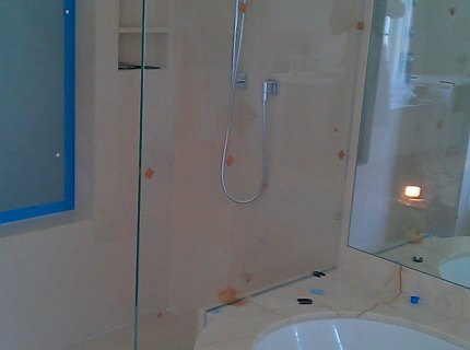 Shower-Enclouser-Picture-36
